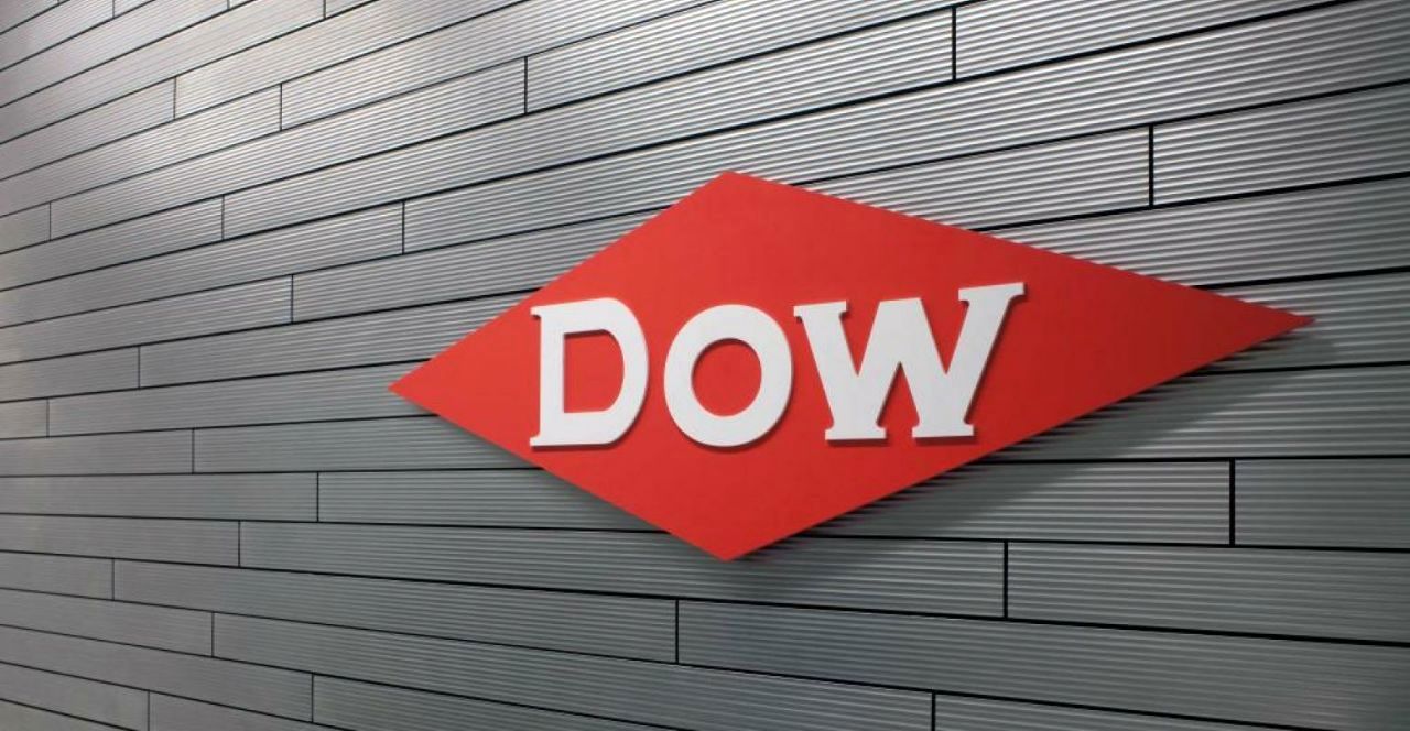 Dow to cut jobs by 6% but sees signs of China, Europe recovery