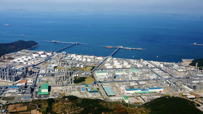 South Korea's Hanwha Total Petrochemical declares force majeure on styrene monomer supply from Daesan unit.