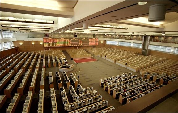 قیمت آتی پی وی سی به محدوده 870 دلار رسید/ پلی اتیلن سبک خطی کمتر از 1000 دلار شد